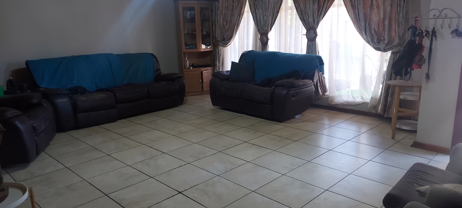 3 Bedroom Property for Sale in Oos Einde North West
